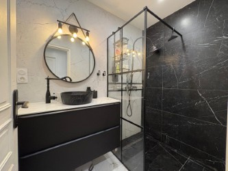 83600 FREJUS PLAGE F3 APPARTEMENT REZ DE JARDIN +PK